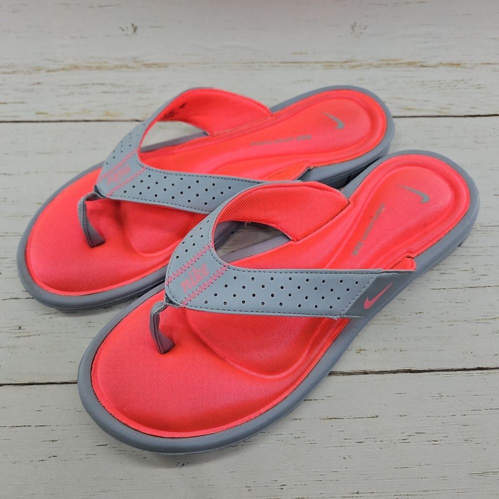 Nike Comfort Footbed Womens Size 10 Gray Silver Pink Thong Flip Flops Sandals